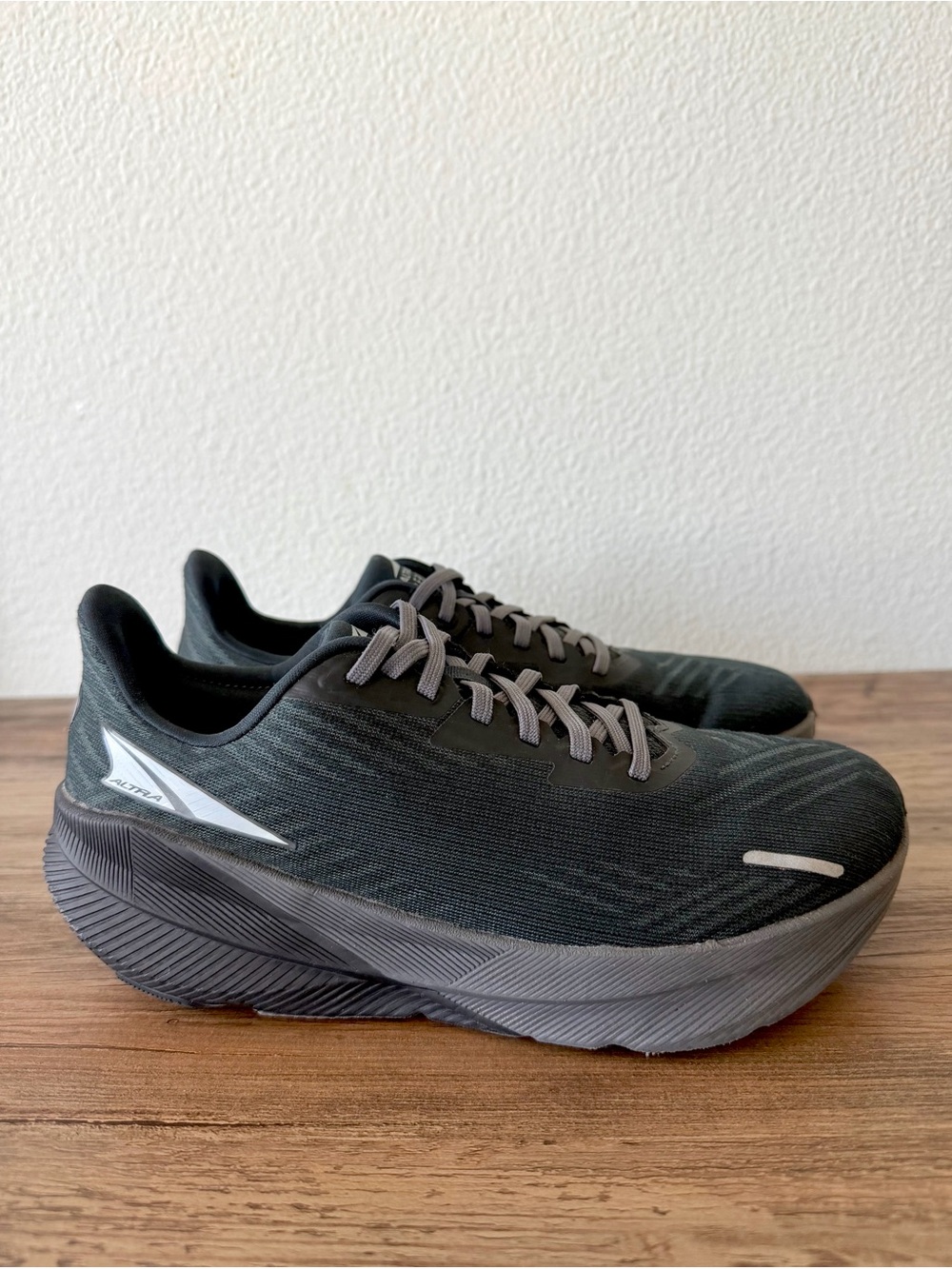 Altra FWD Experience Women's Running Shoes (Size 7) Dark Green Mint Condition - Picture 1 of 11